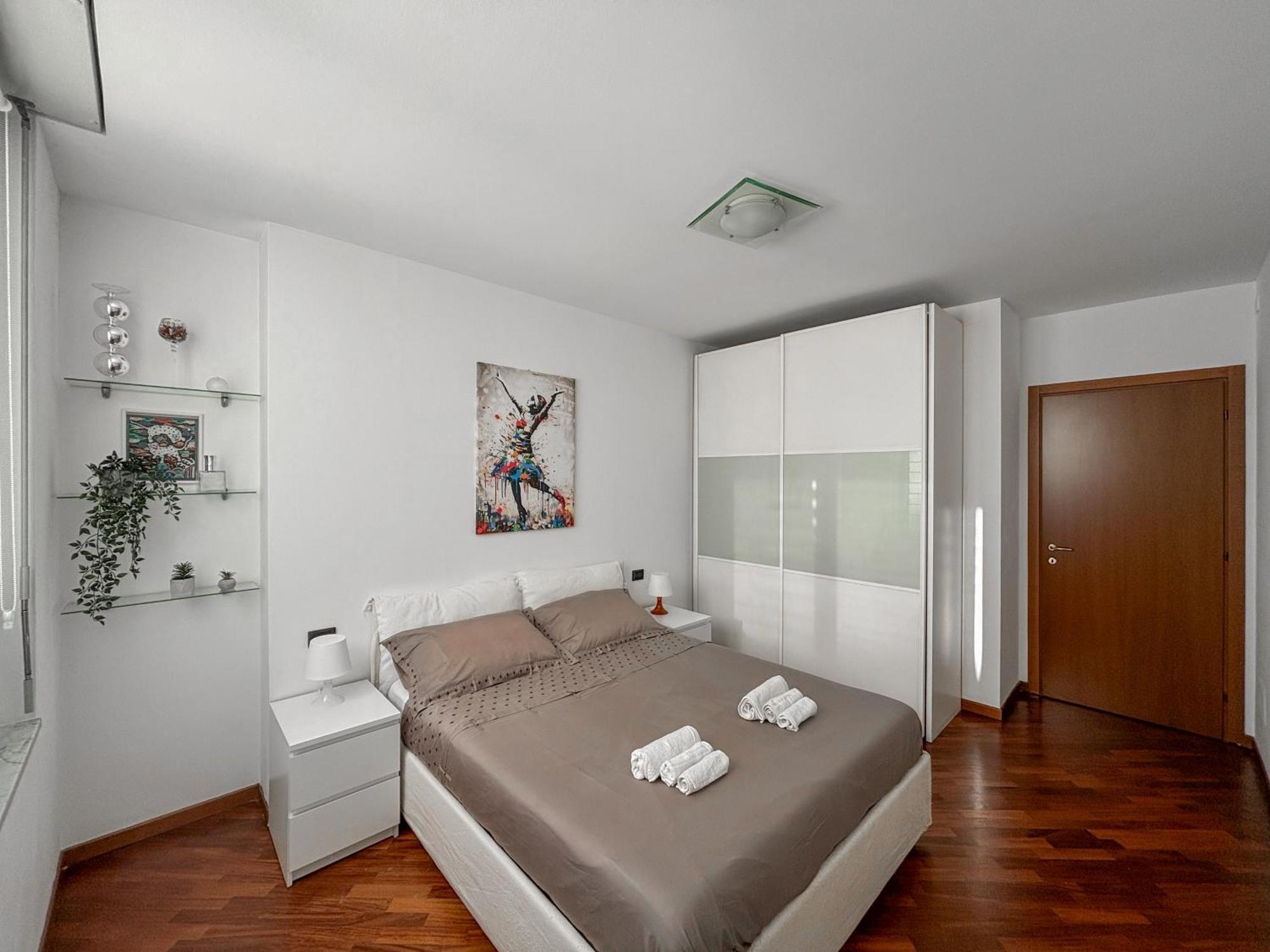 Апартаменты Bilocale Con Terrazzo E Box Auto Su Richiesta Комо Экстерьер фото