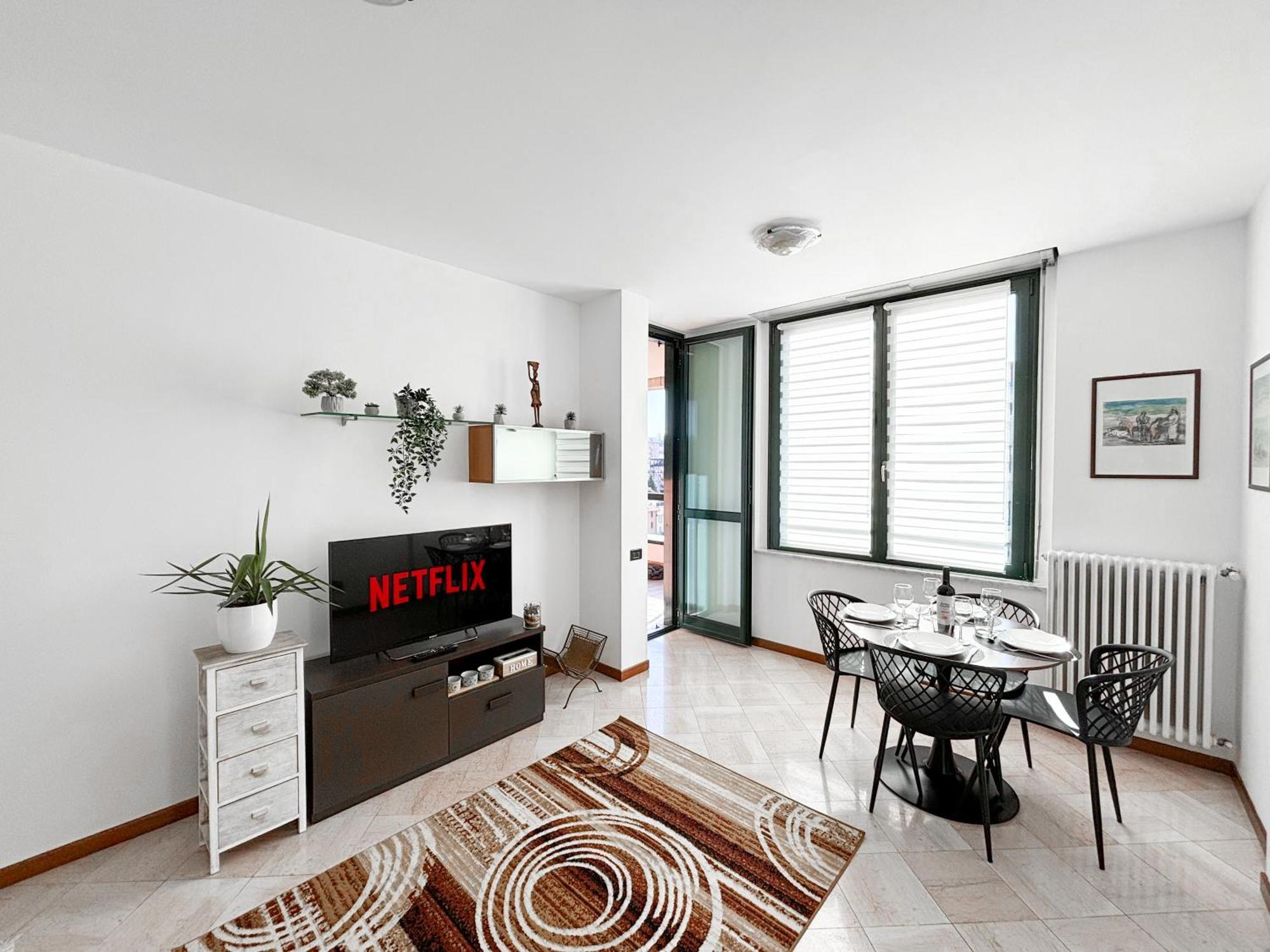 Апартаменты Bilocale Con Terrazzo E Box Auto Su Richiesta Комо Экстерьер фото