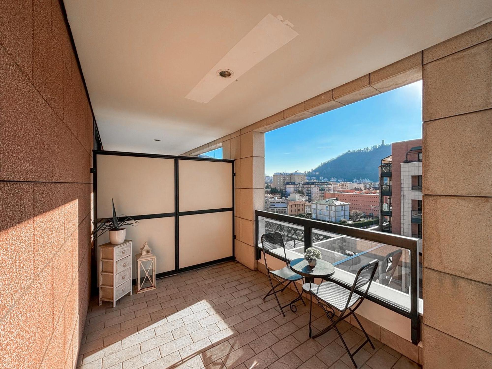 Апартаменты Bilocale Con Terrazzo E Box Auto Su Richiesta Комо Экстерьер фото